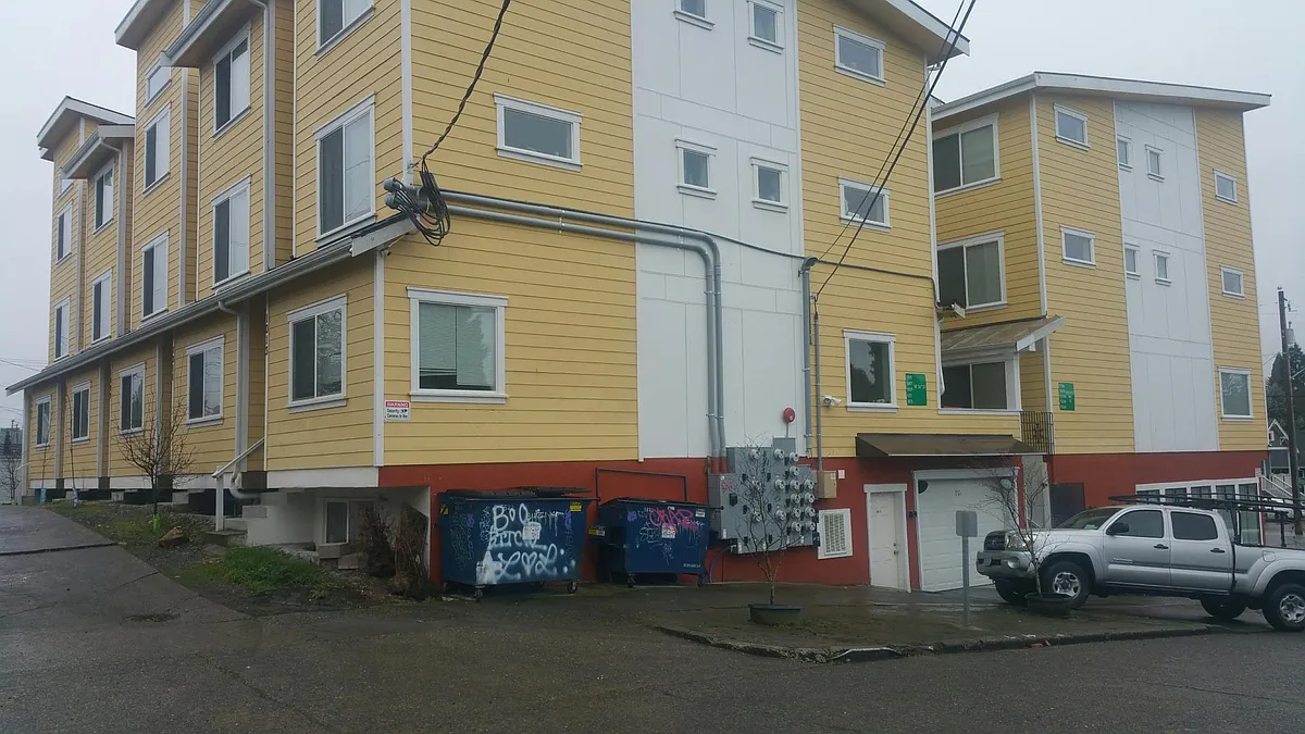 Building Photo - 1007 NE 56th St