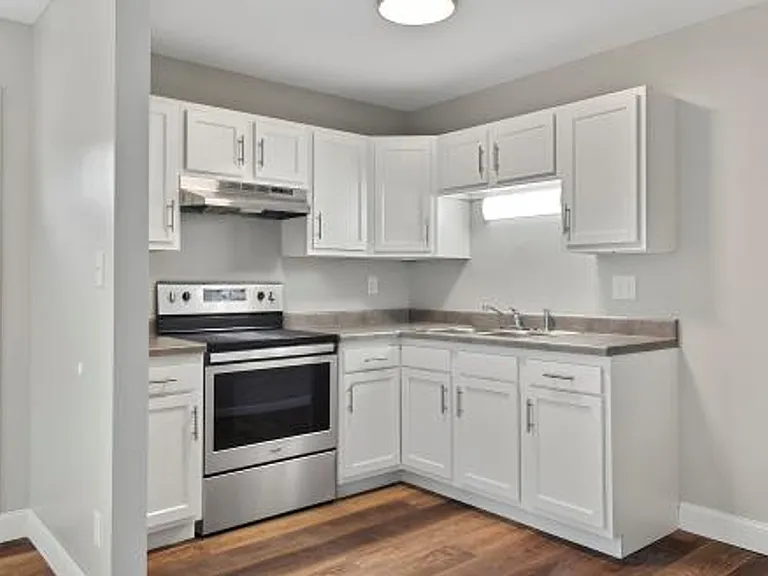 The District Apartments — Photo 5
