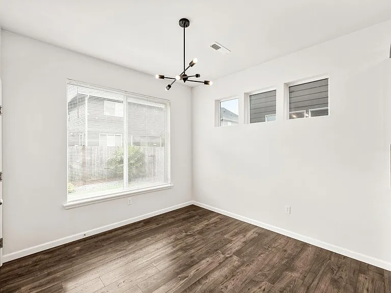 9966 Dain St SE — Photo 25