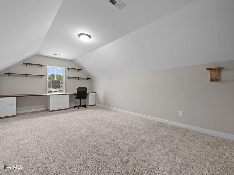 111 Anderson Ave — Photo 11