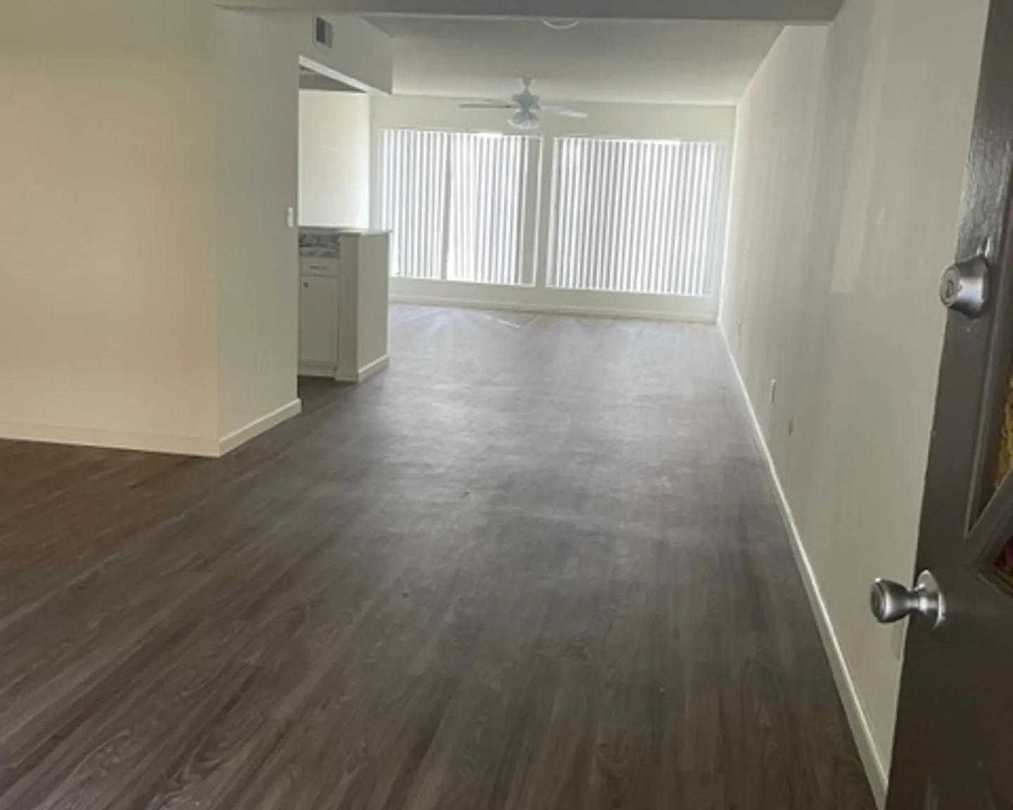 102 - Vista Bonita Apts. — Photo 1