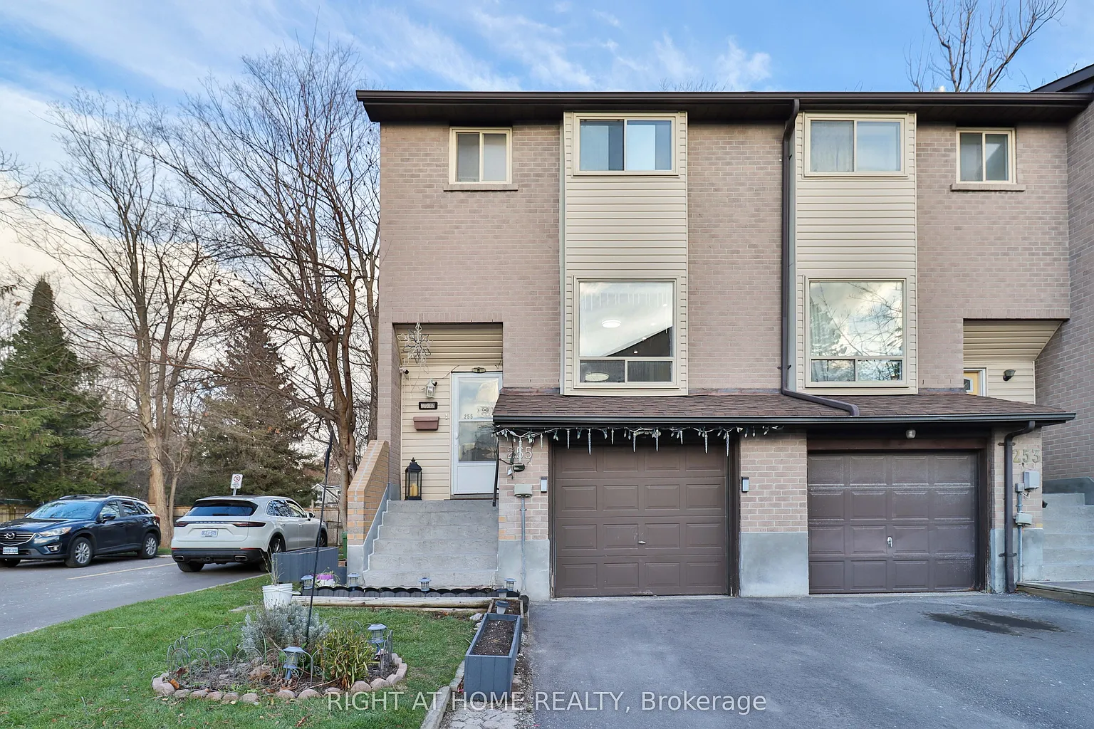 55 Collinsgrove Rd #255 photo 1