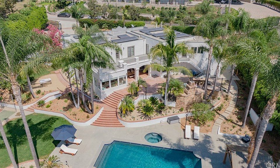1st image of 1702 La Loma Dr