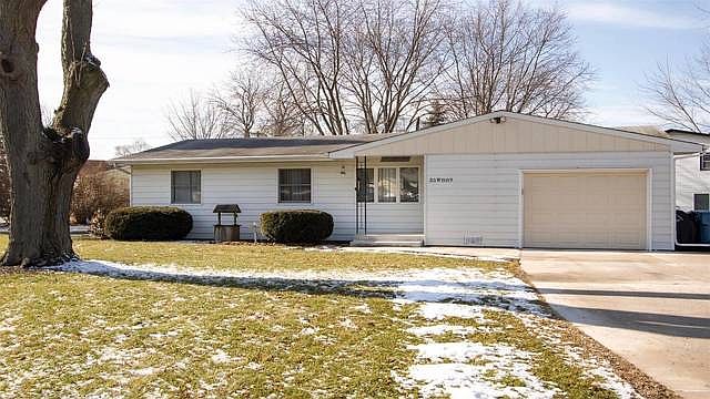 1st image of 35W889 Crispin Dr