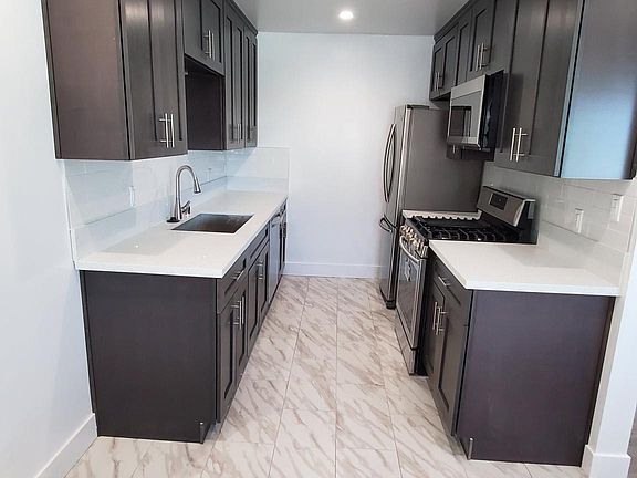 3rd image of 3810 S Bronson Ave