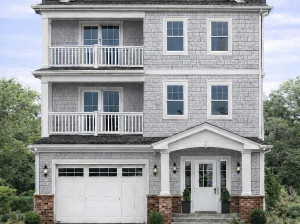 65 W 16th St, Ocean City, NJ 08226