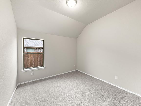 3rd image of 1265 Alderwood Ln