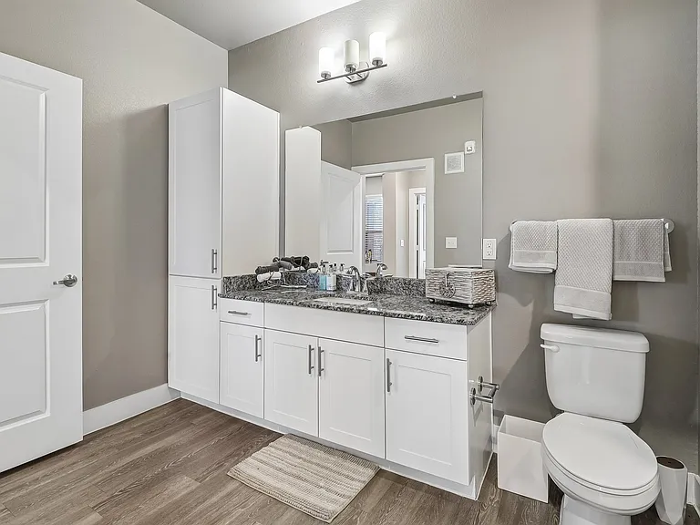 Park Place Apartments — Photo 12