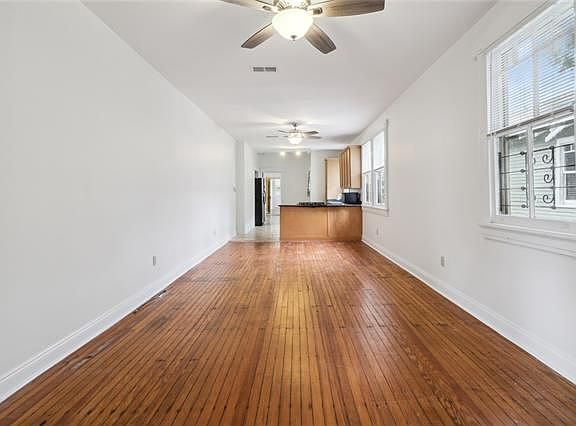 3rd image of 2722 Palmer Ave