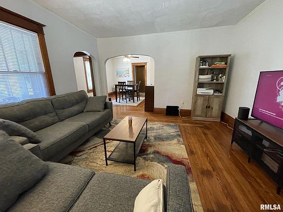 4th image of 309 E Central Park Ave