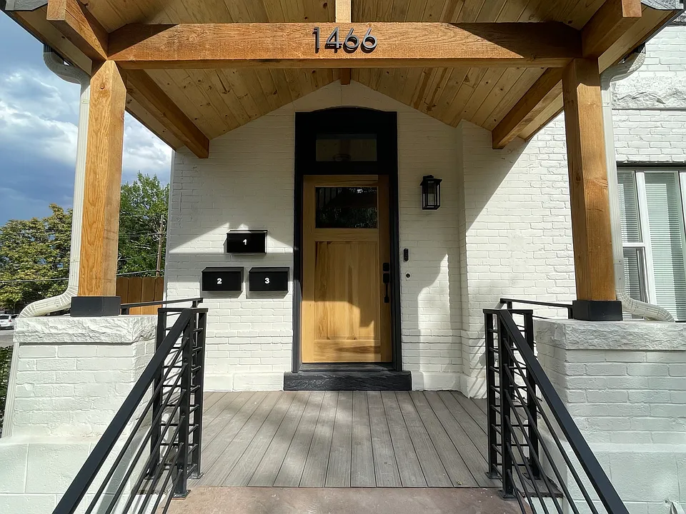 1466 N Fillmore St #2