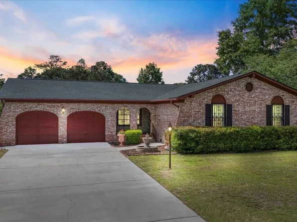 153 N Lakeshore Dr, Goose Creek, SC 29445