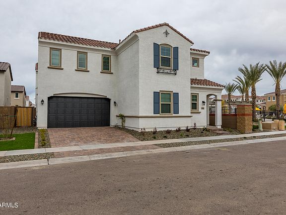 2nd image of 946 E DANBURY Drive