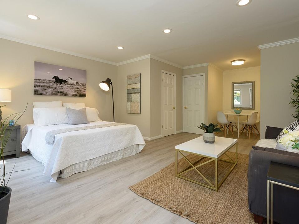 1st image of 410 Boardwalk Ave APT 15