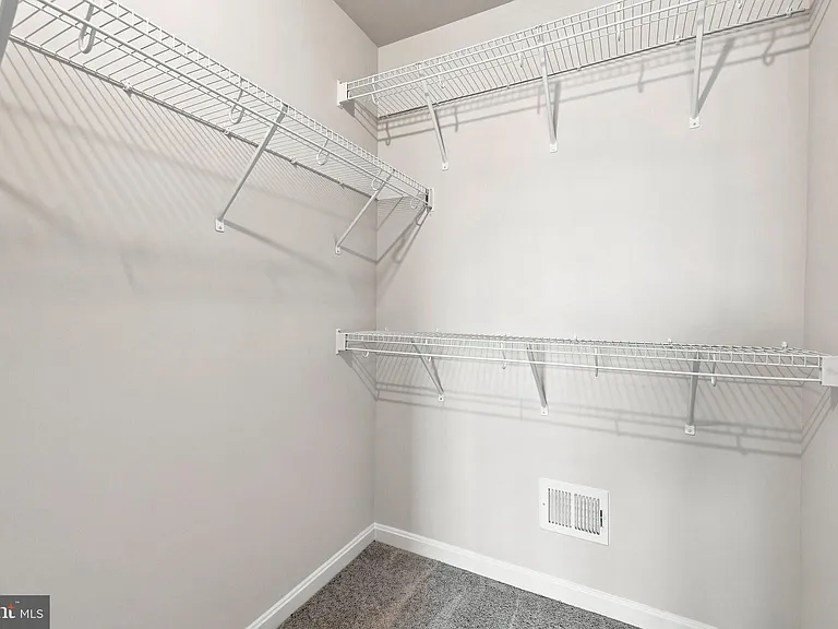 417 Seeback Dr — Photo 52