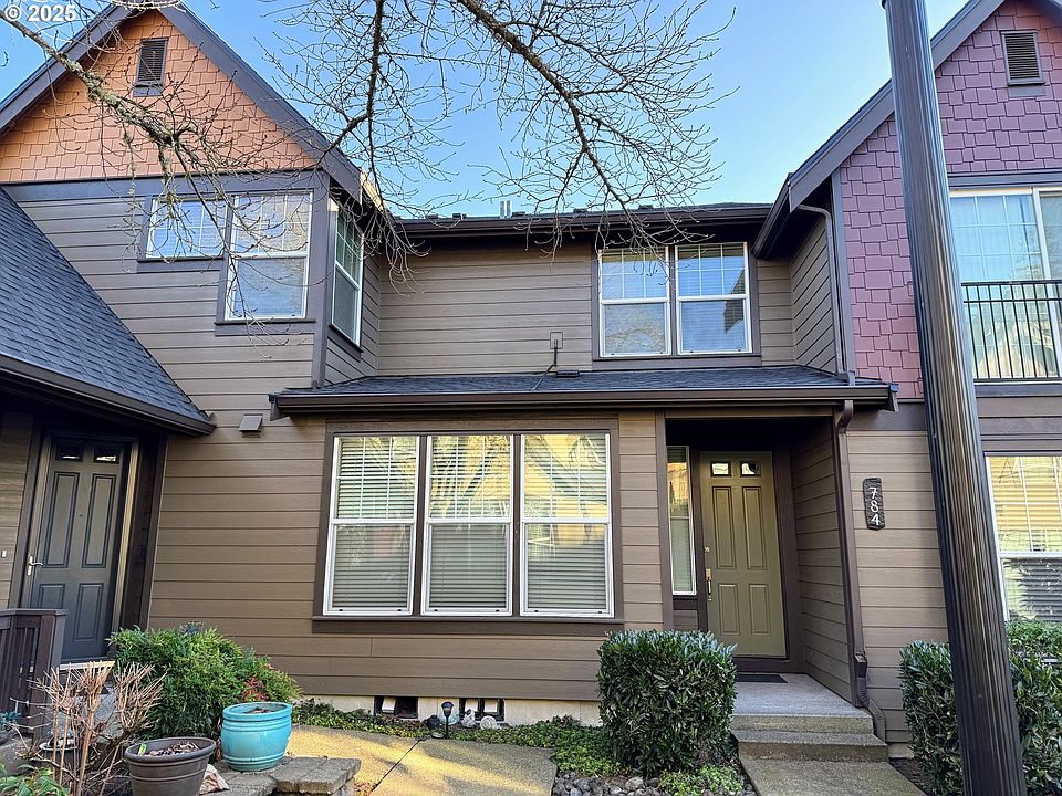 1st image of 784 NE 72nd Ave