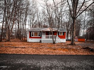 119 Pike Rd, Bushkill, PA 18324