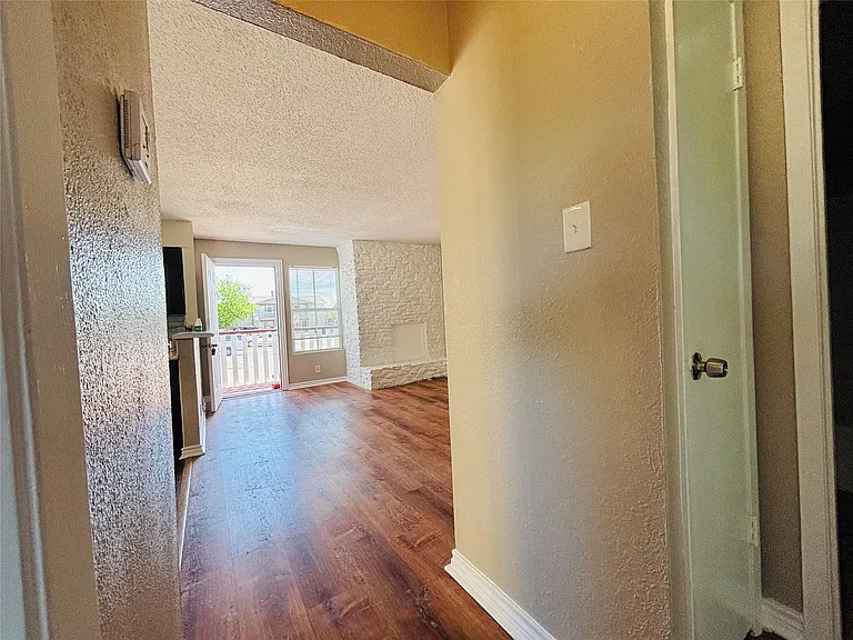 10010 Brownie Dr #D — Photo 11