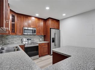 6860 SW 18th Ct, Pompano Beach, FL 33068