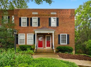 4825 28th St S #A, Arlington, VA 22206