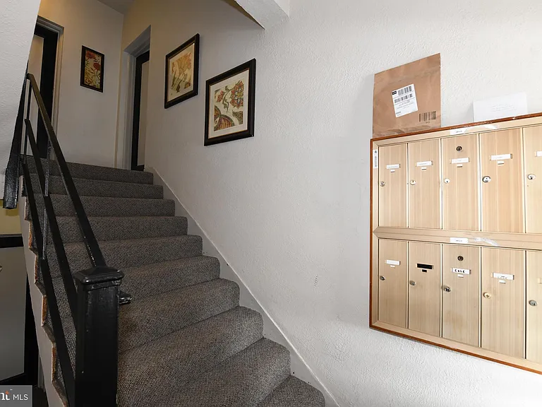 7036 Strathmore St #211 — Photo 22