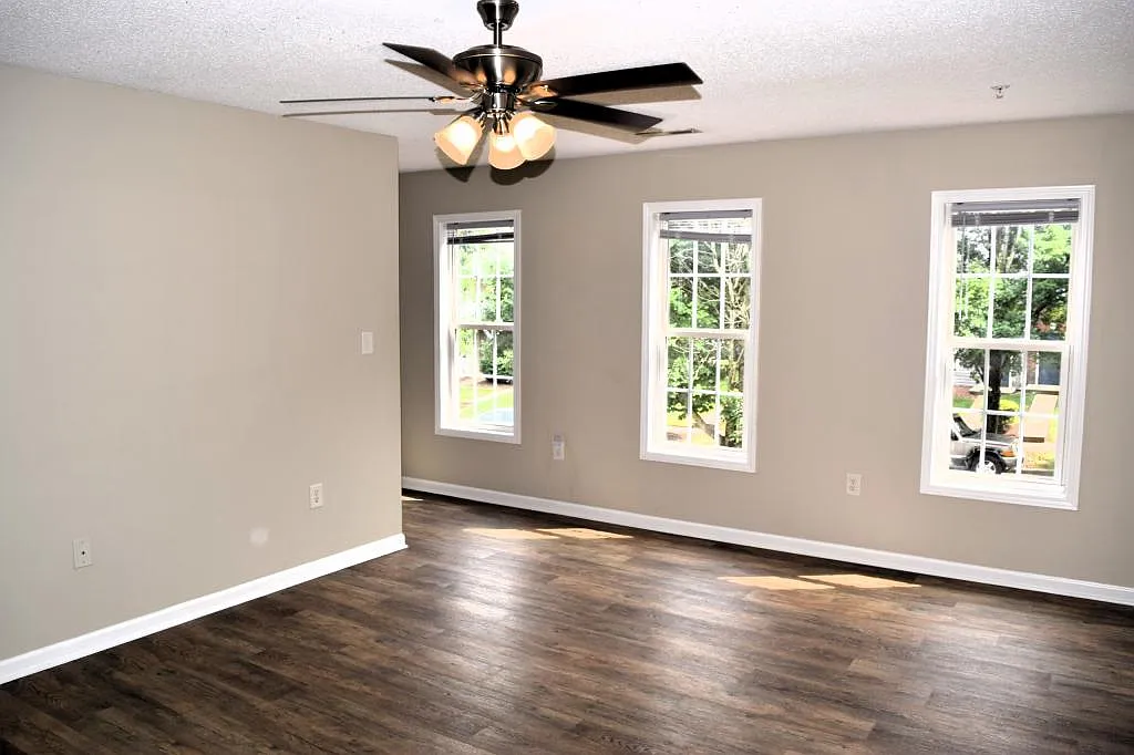 113 Steam Engine Dr — Photo 4