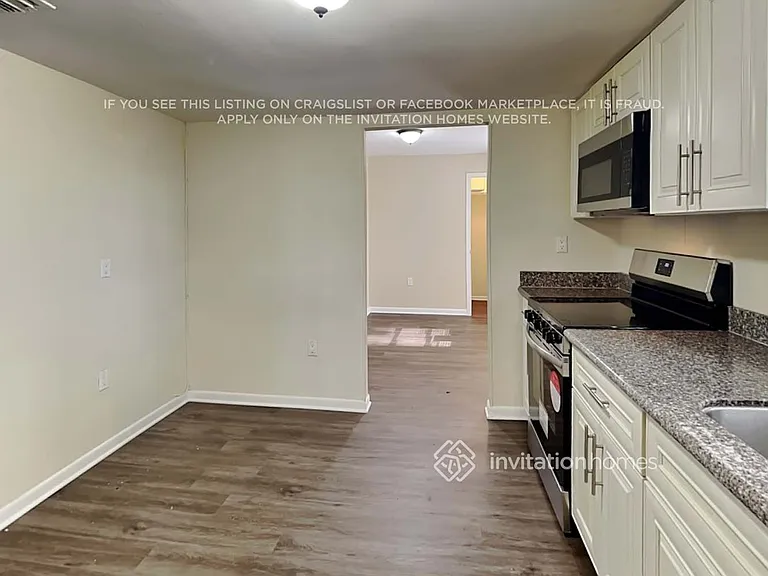1904 SW 96th Ave — Photo 10
