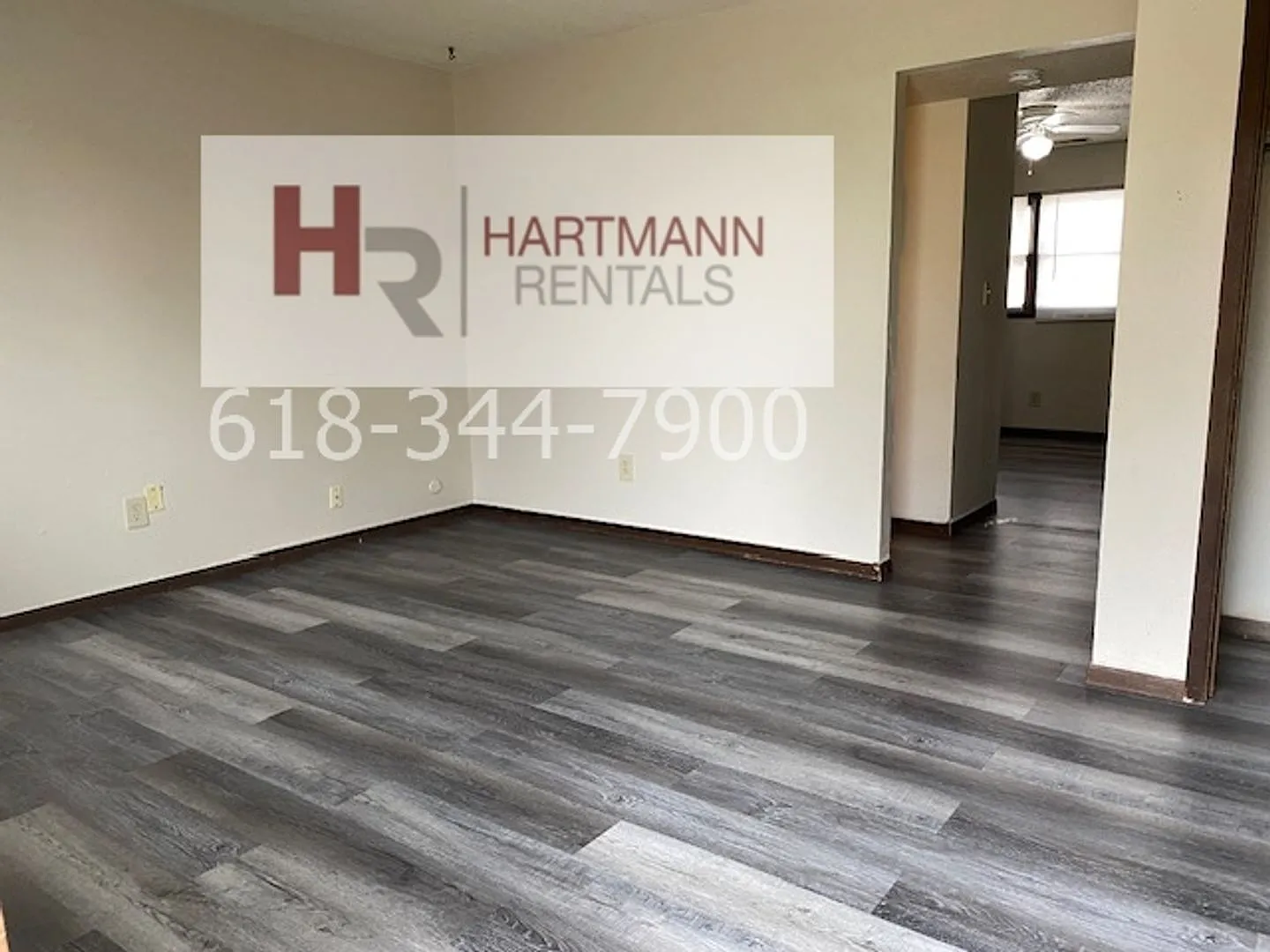 44 Bellevue Dr — Photo 2
