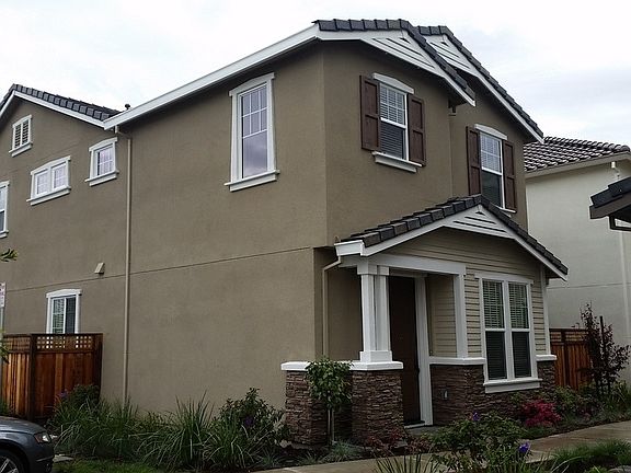 5th image of 535 Aspen Way
