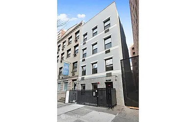 225 East 30th Street in Kips Bay