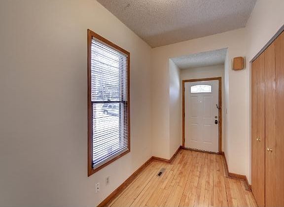 2nd image of 1008 31st Ave N