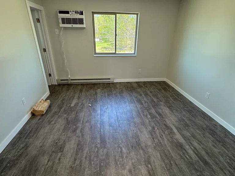 661 W Broadway #3 — Photo 11