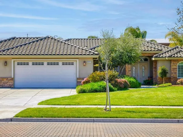 802 7th St, Ripon, CA 95366