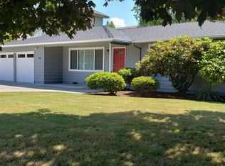 1008 NE Linden St, Hillsboro, OR 97124