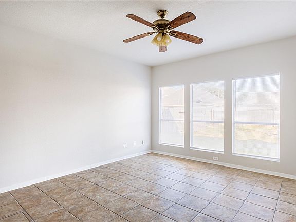 5th image of 15410 Fir Woods Ln