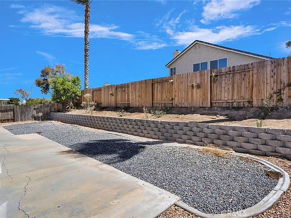 5th image of 13271 Via Robles Cir