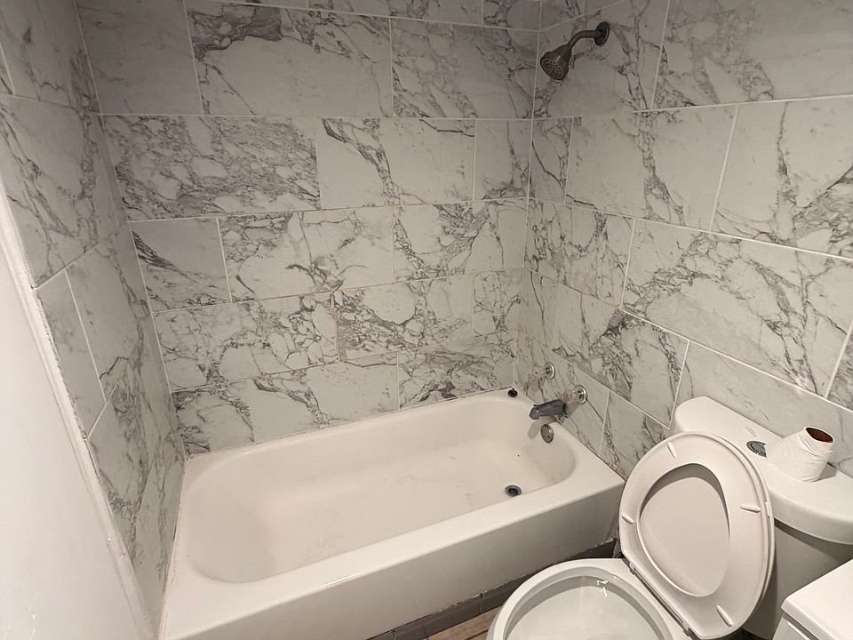 1st image of 2331 W 18th Pl #1
