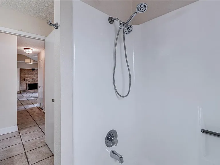 985 Crossbill St — Photo 20