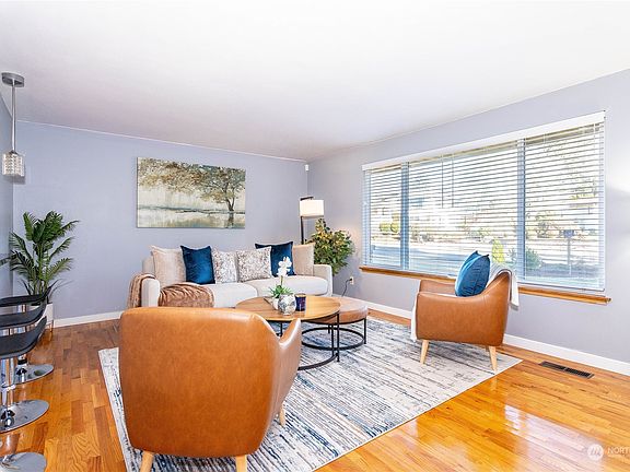 2nd image of 26121 145th Avenue SE