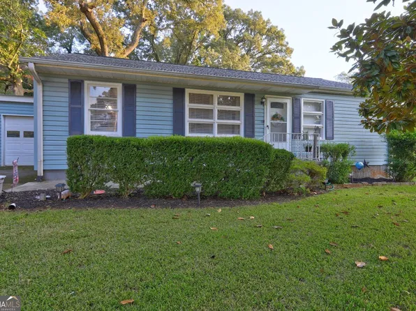 104 Magnolia Dr, Griffin, GA 30223