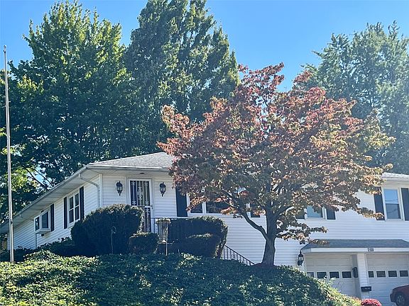 3rd image of 4333 Caroline Dr