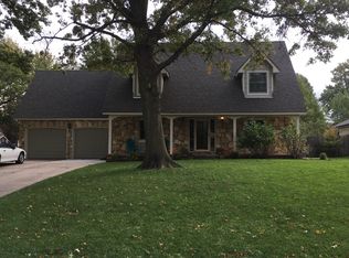 624 N Briarwood Rd, Derby, KS 67037