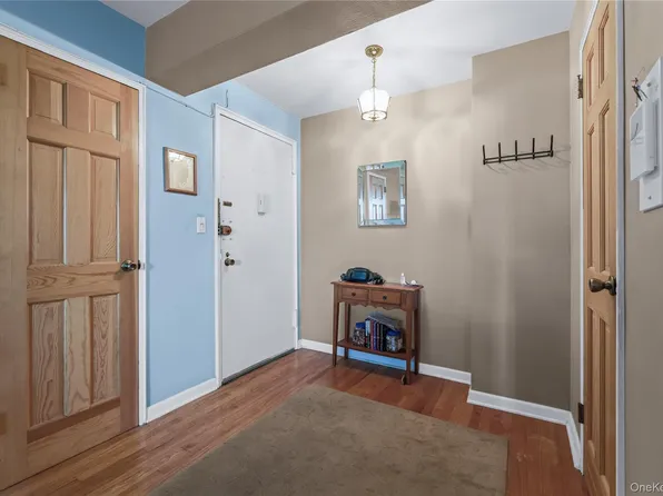 88-88 159th Ave #5C, Howard Beach, NY 11414