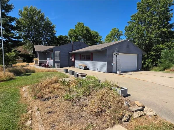 26 Hillcrest Dr, Platte City, MO 64079