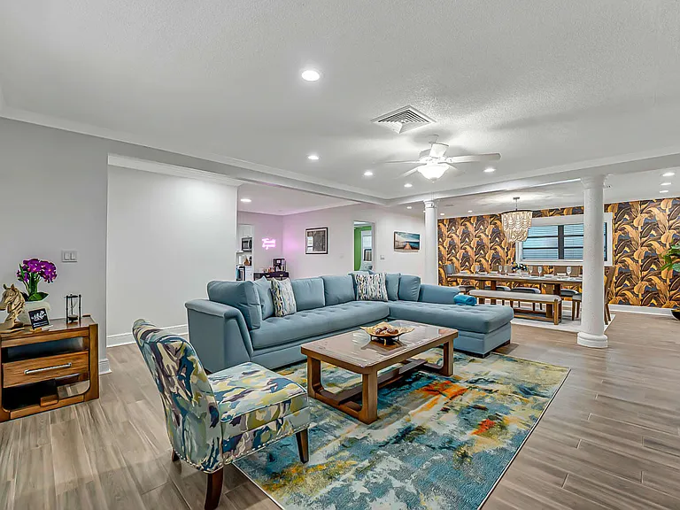 532 N Palmway — Photo 21