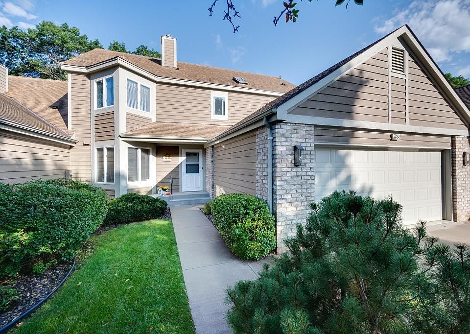 1st image of 158 Wildwood Bay Dr
