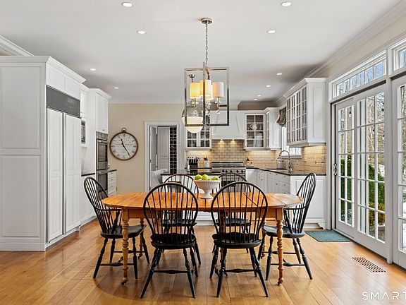 5th image of 10 Pheasant Hill Road