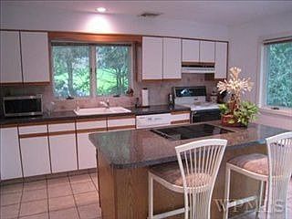 5th image of 15 Orchard Ln