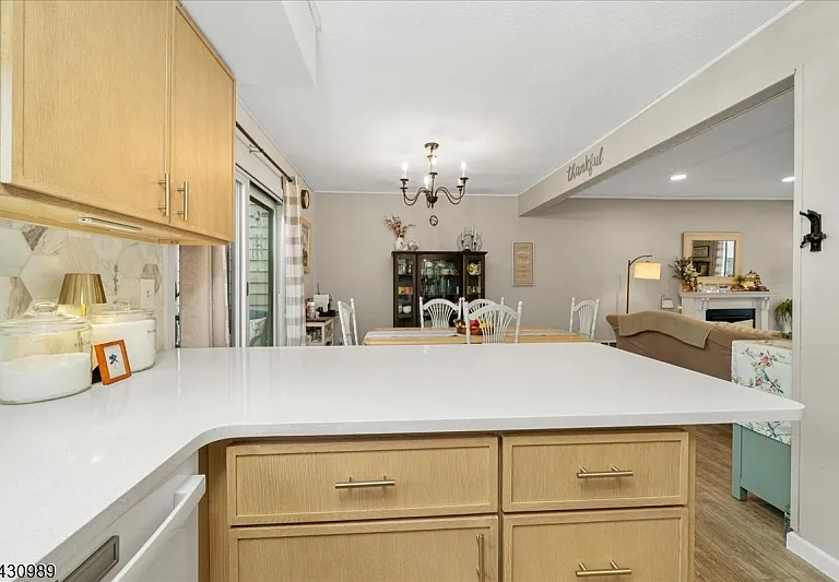 204 Dakota Dr — Photo 5
