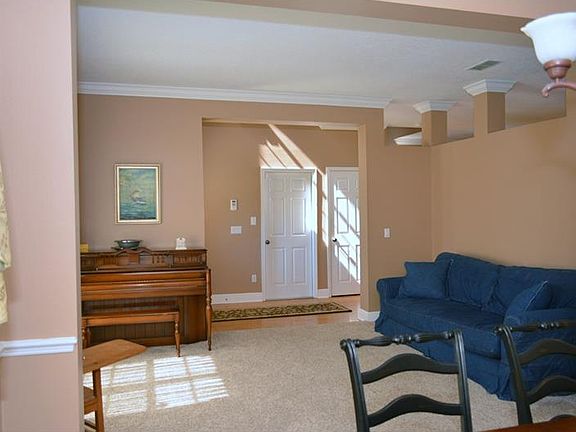 4th image of 5877 Autumn Chase Cir